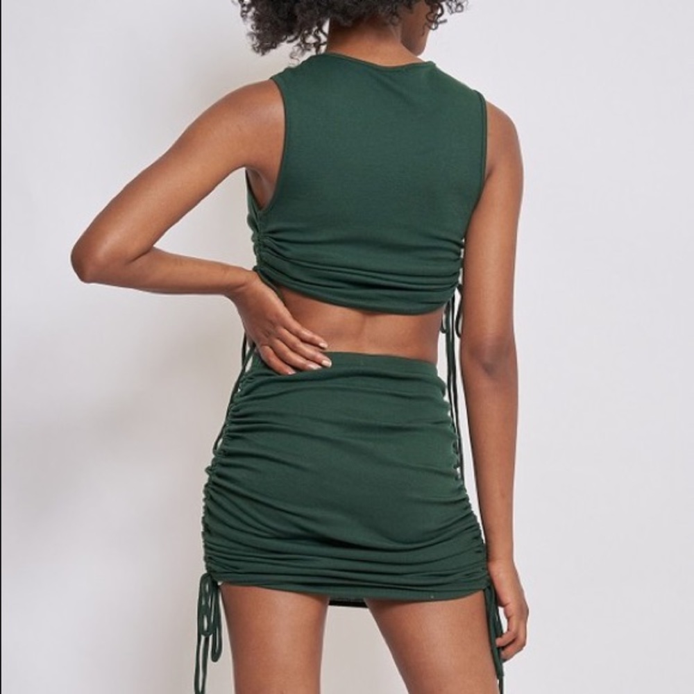 Hunter Green Set - Picture 3 of 4
